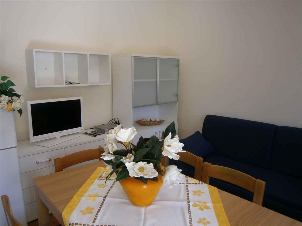 Holiday Home In Bibione 24579 Buitenkant foto